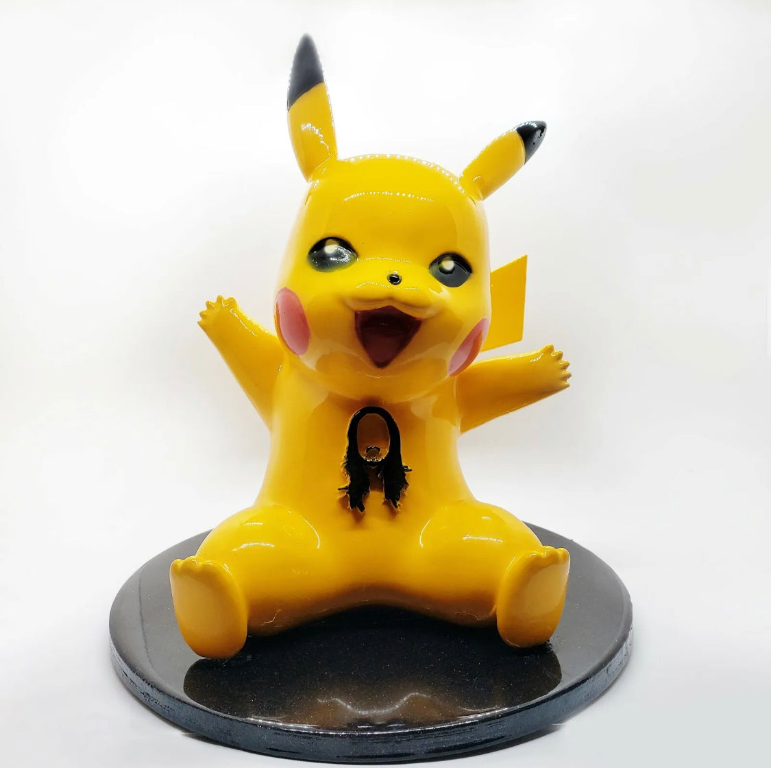 STEVE AOKI & AOKIS CARDHOUSE & HYPNOTIC DESIGN |PIKACHU FIGURE AUTOGRAPHED 1/8|