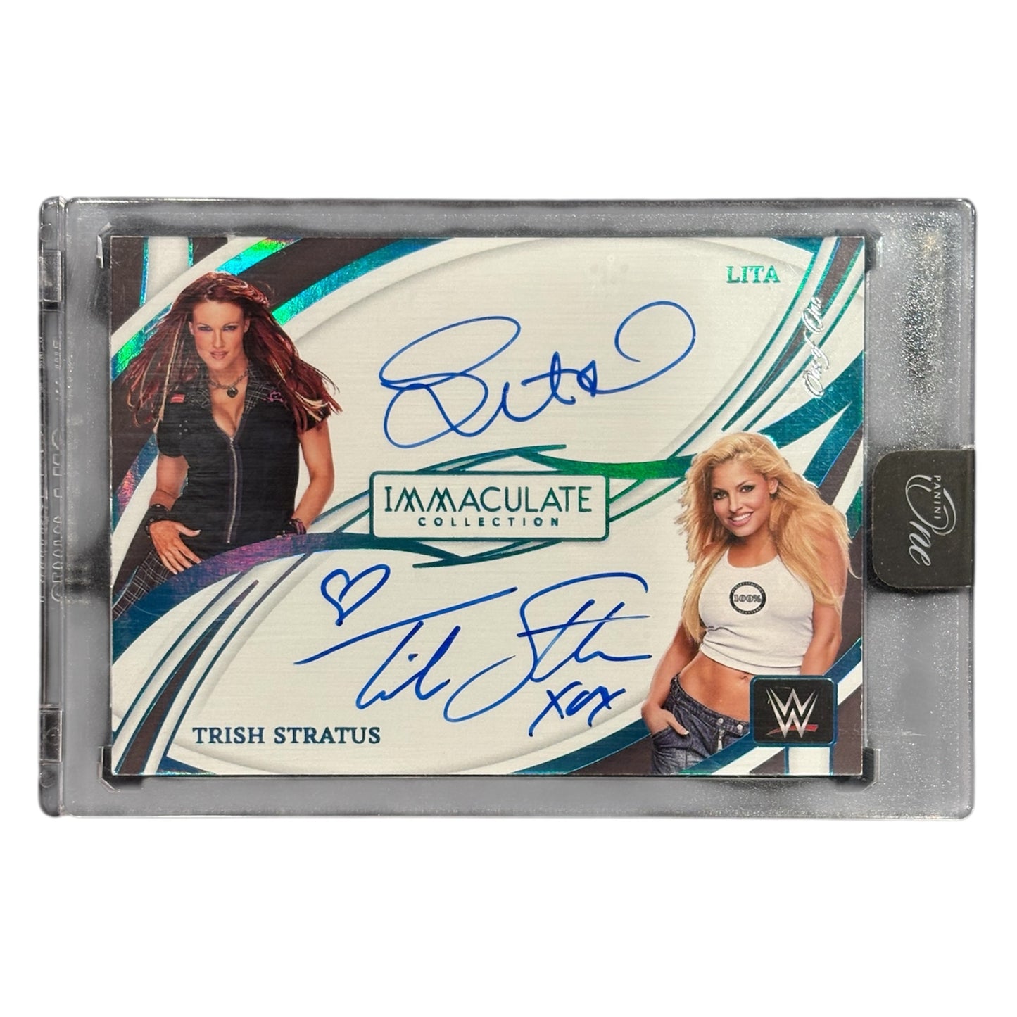 LITA/TRISH STRATUS HOF WWE 2022 IMMACULATE # 1/1 PLATINUM DUAL AUTOGRAPH ON-CARD
